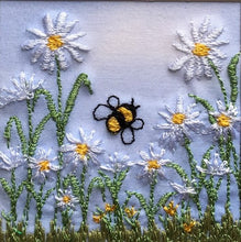 Load image into Gallery viewer, Daisies with bee
